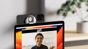 벨킨, 맥세이프 마운트로 아이폰 카메라를 고화질 웹캠으로 바꿔준다.