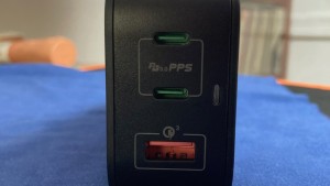 접지형 75W PD3.0 PPS 충전기와 USB4지원 케이블 (초고속충전2.0 지원, 썬더볼트4)